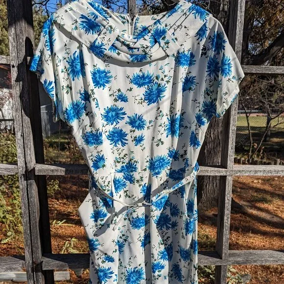 Kitsch Delish Blue Floral Vintage Dress - Picture 13 of 16
